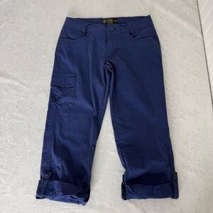 Cub Scout Girl’s Uniform Roll-Up Pants in Blue Size Medium (10)